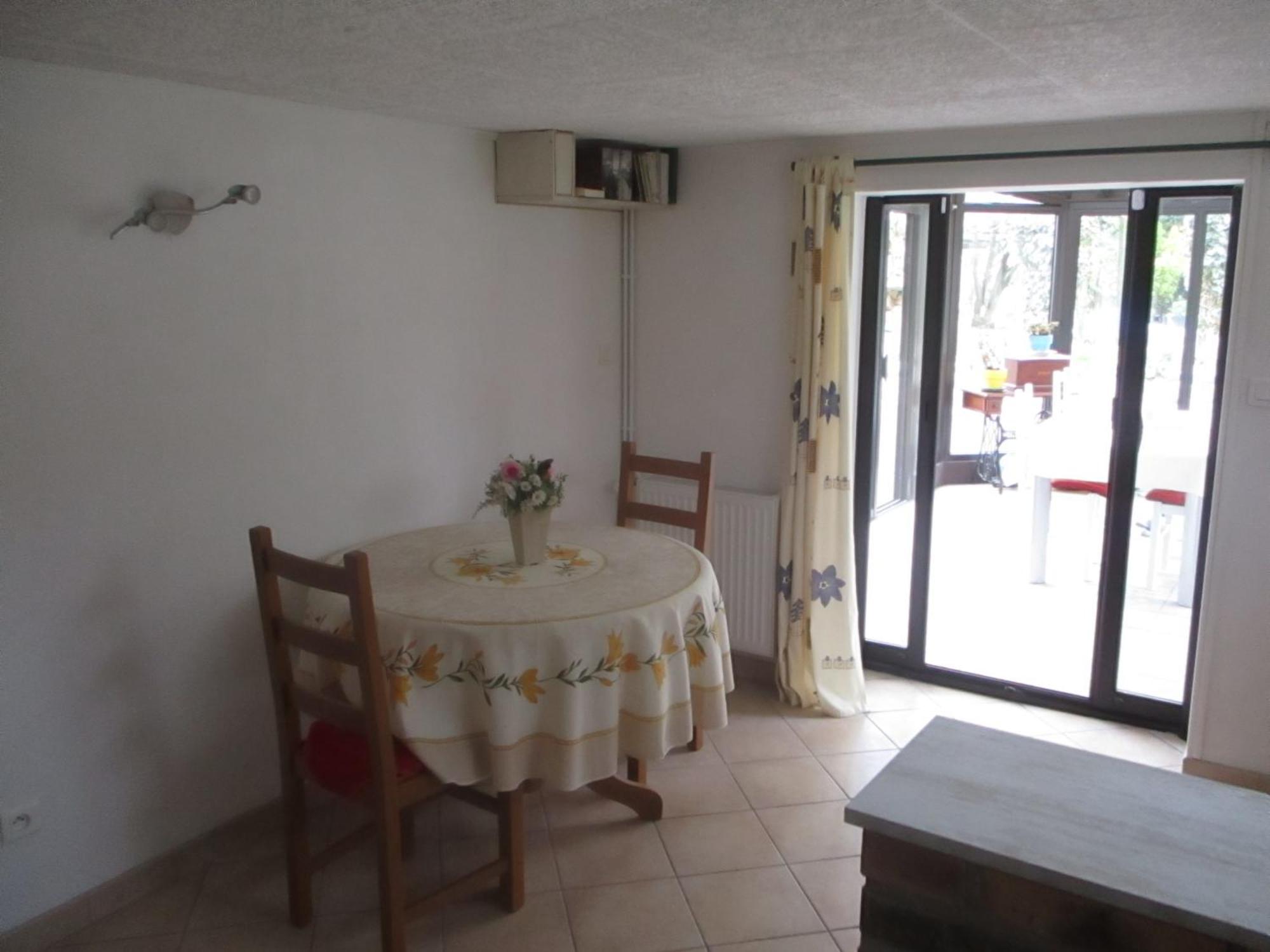 Le Fleuri Apartment